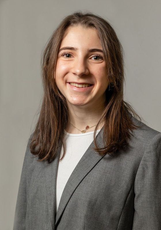Headshot of Ardrey Kell High School senior Ailen De Bonis